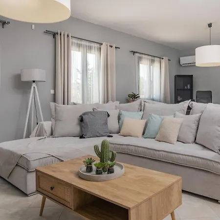 Nimar Luxury Villa